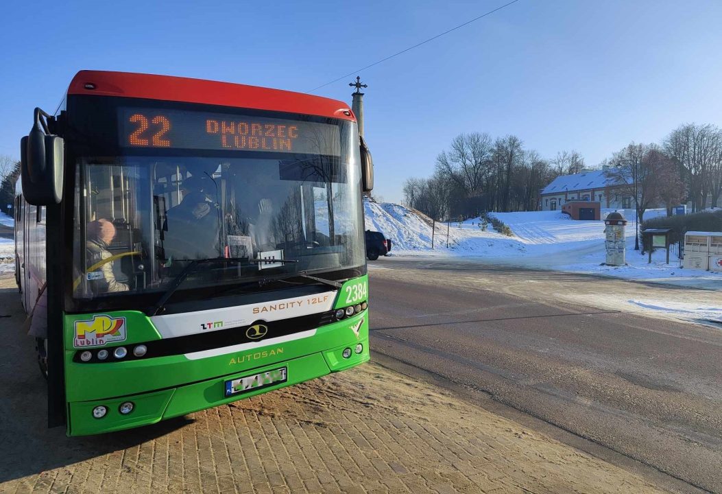 Miniaturka artykułu Z Zawieprzyc do nowo otwartego Dworca Metropolitarnego